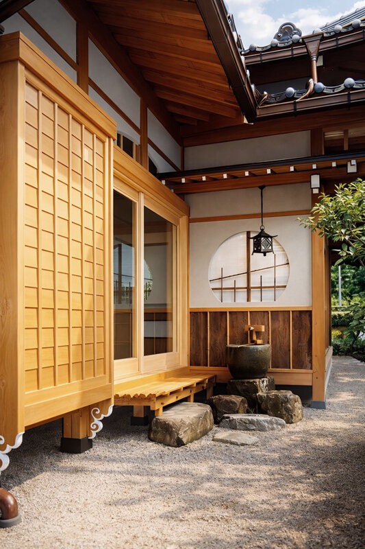 入母屋造りの和風住宅