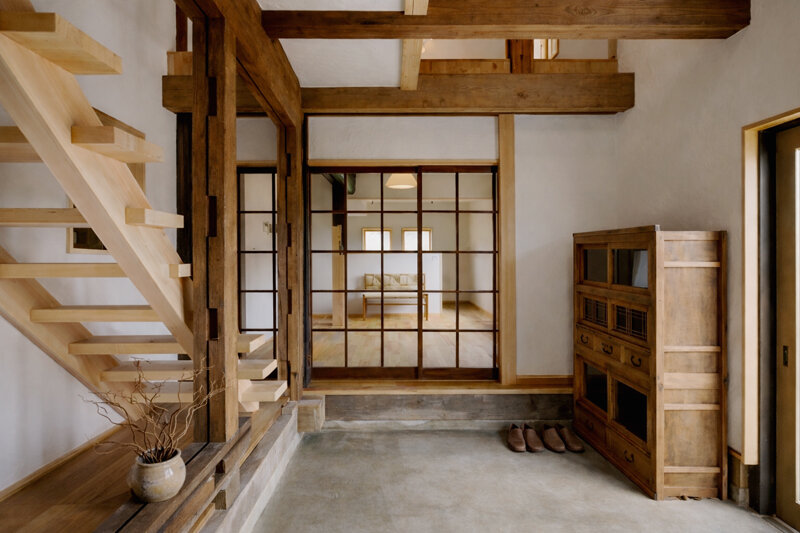 板倉を移築した住宅兼店舗