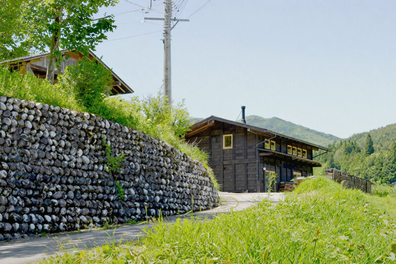 板倉を移築した住宅兼店舗