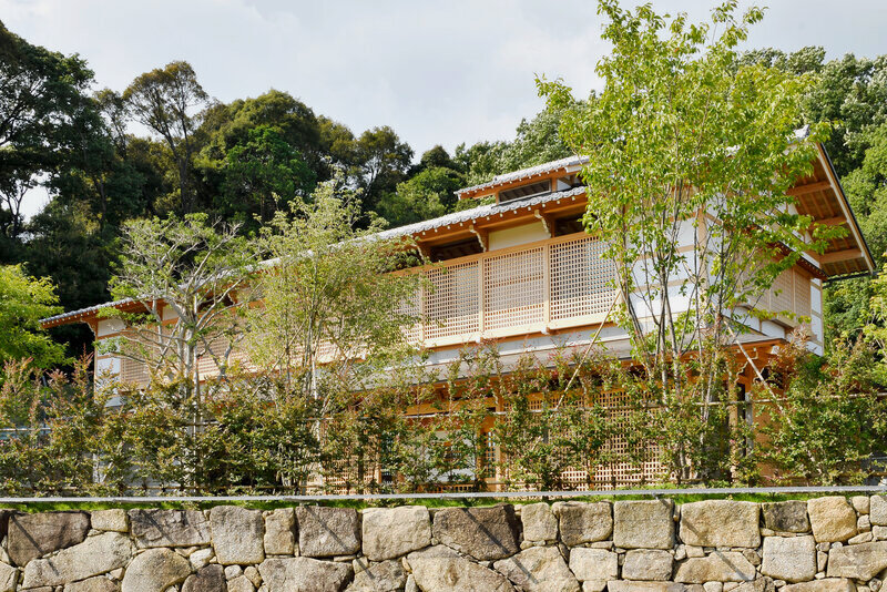 飛騨の伝統意匠を取り入れた邸宅