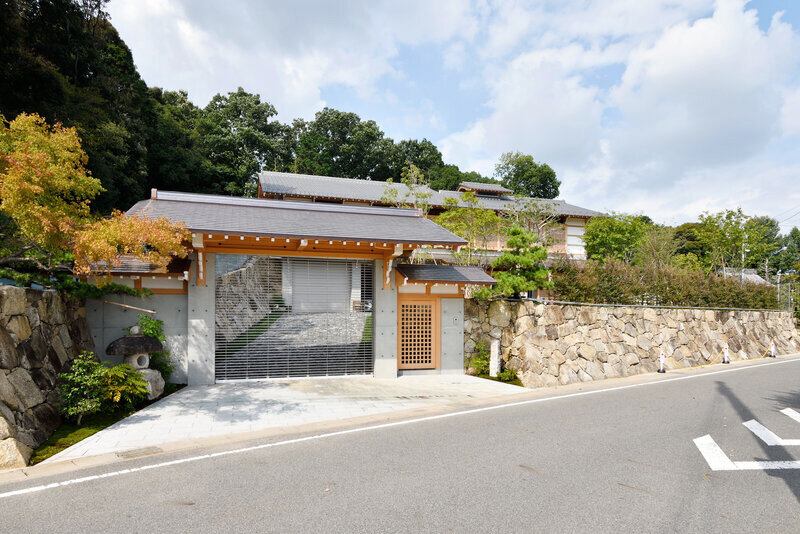 飛騨の伝統意匠を取り入れた邸宅