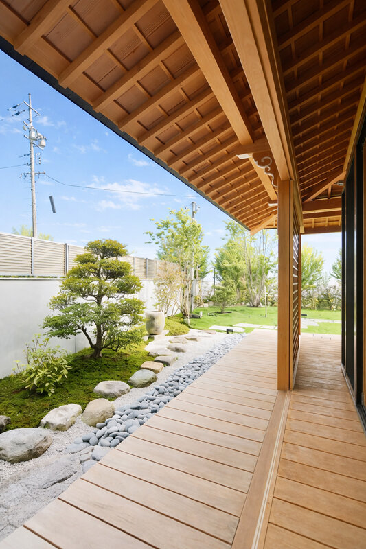 飛騨の伝統意匠を取り入れた邸宅