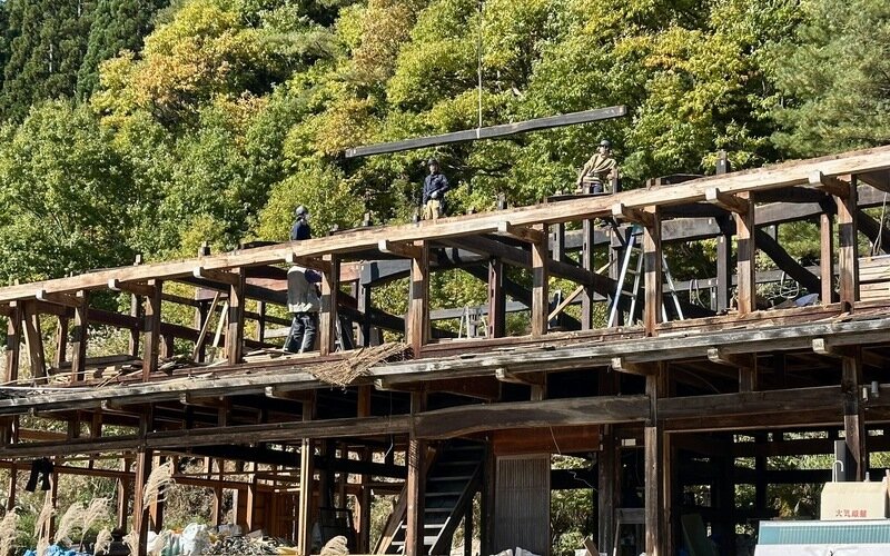 Careful dismantling process of traditional wooden framework in Japan